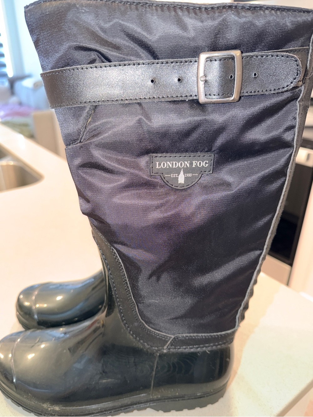 London Fog LINED rain boot winter boot size 8.5 brand new. Zipper on the back. - Picture 5 of 7